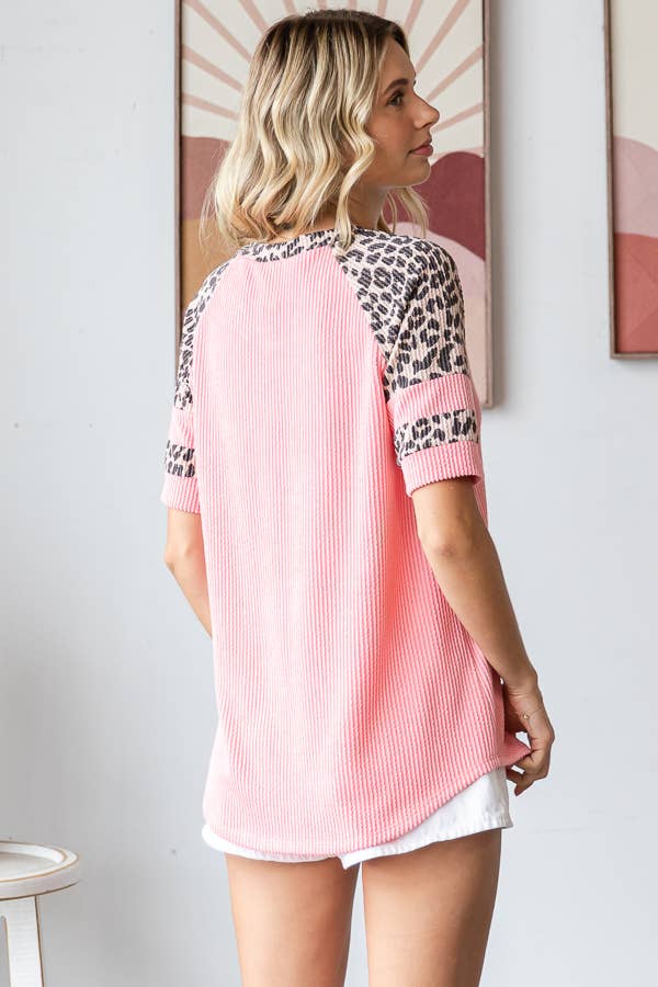 Rib Animal Print Contrast Round Neck Short Sleeve Top